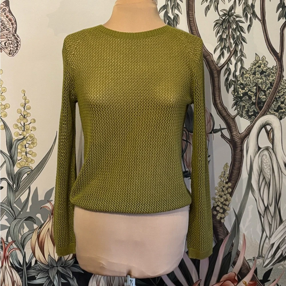 3D Knit Mesh Uniqlo Sweater, Olive, Size Small - Picture 3 of 6